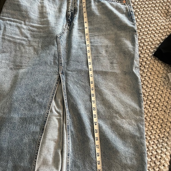Mango Front slit jeans skirt XXL. 

Sold out 
New without tags
100% cotton - Picture 12 of 14